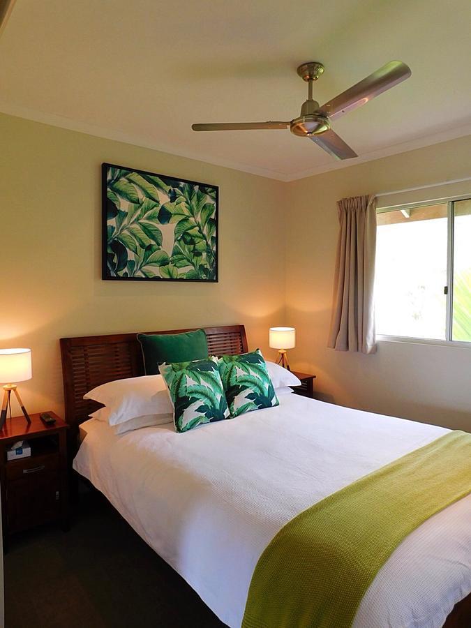 Watersons At Airlie Central Apartments شاطئ إيرلي المظهر الخارجي الصورة